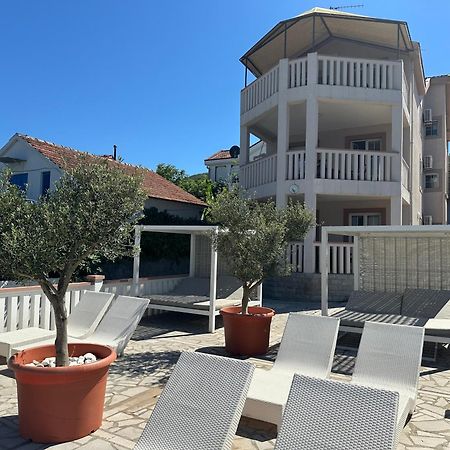 Apartments Kovinic Tivat Bagian luar foto